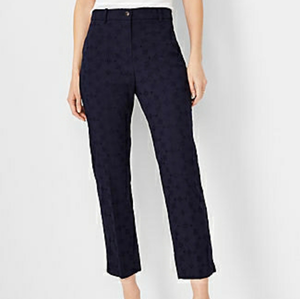 Ann Taylor The Cotton Crop Pants Eyelet In Navy Blue Night Sky Size 2 Dot - Picture 8 of 8